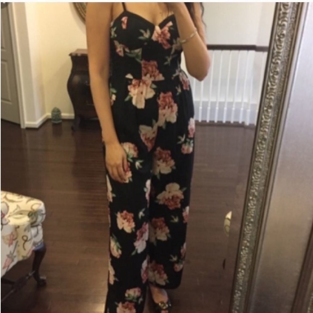 BAND OF GYPSIES Floral Jumpsuit XS